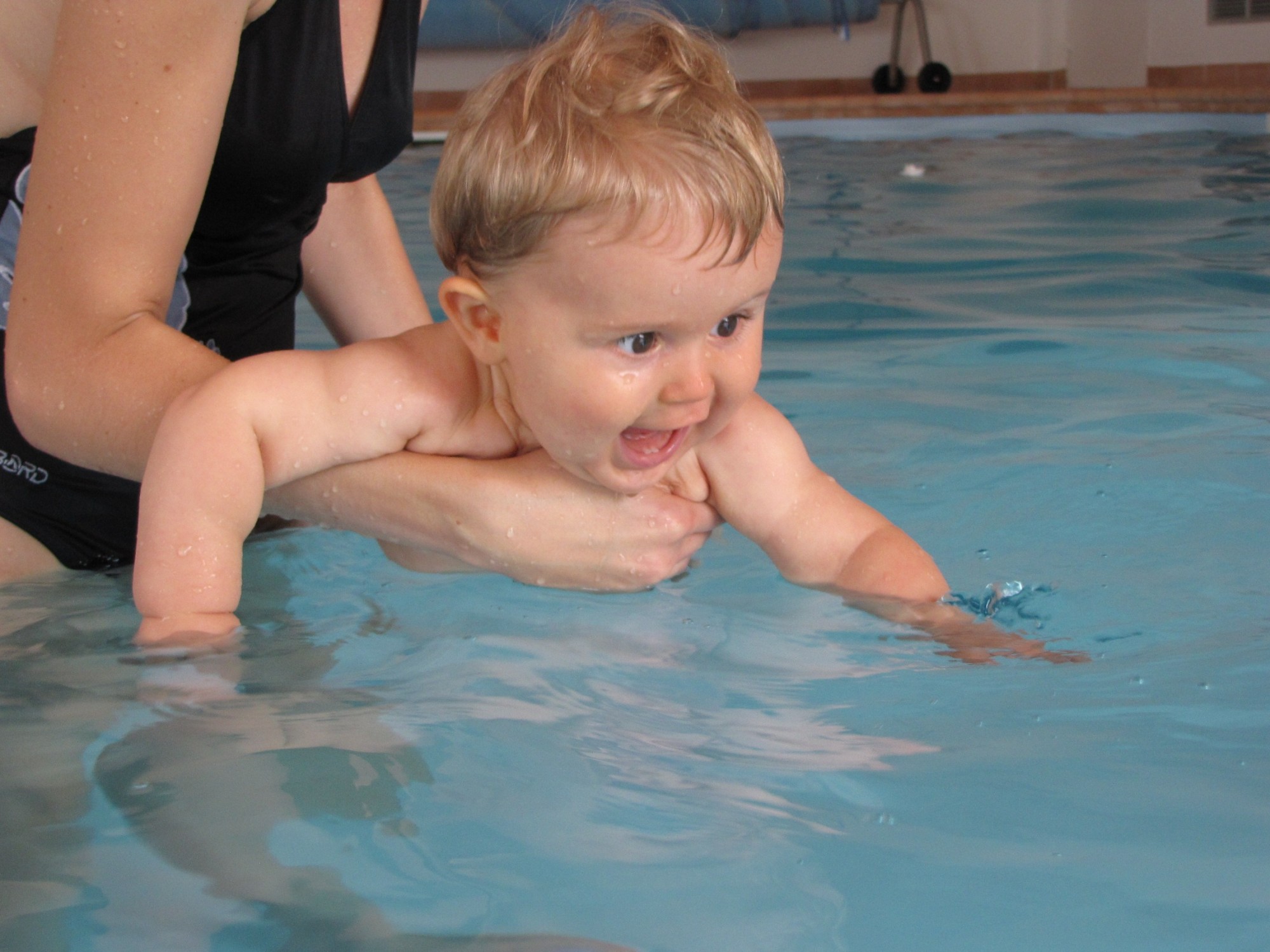 Pool Safety: 9 Benefits of Baby Swimming Lessons for Your Child
