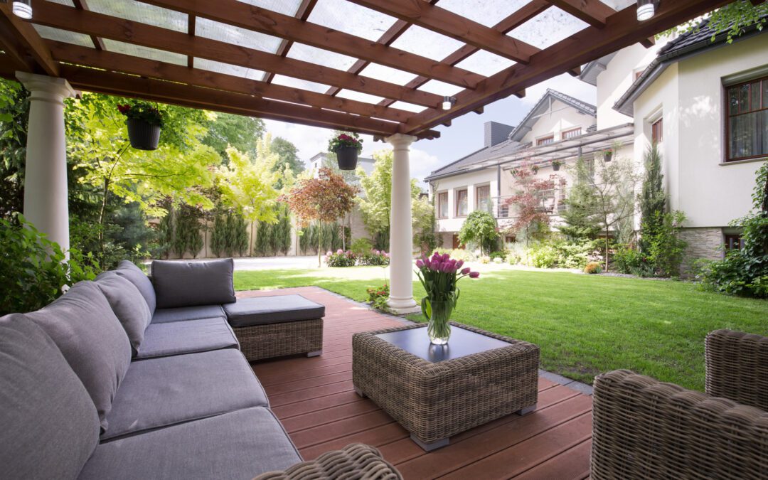 Let’s Take This Outside: 6 Amazing Benefits of a Covered Outdoor Living Space