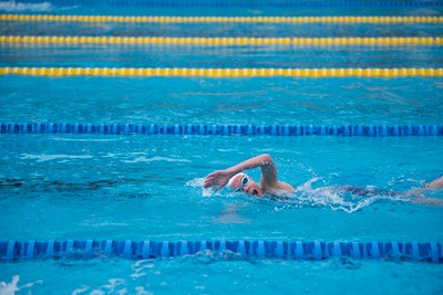 6 Health Benefits of Swimming You Don’t Want to Skip