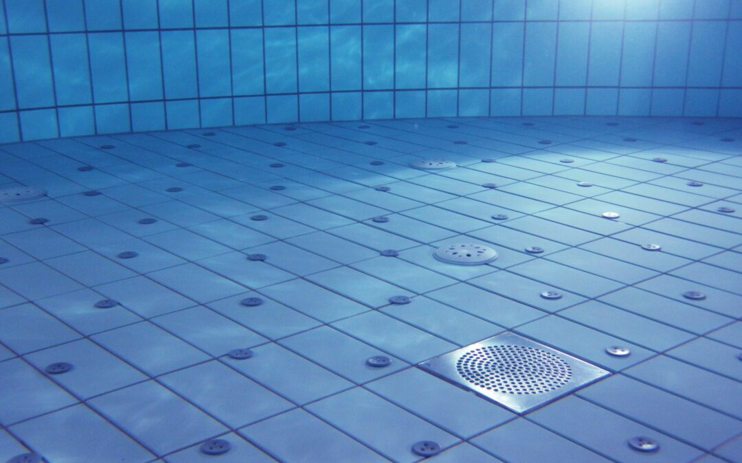 The Different Types of Pool Tiles (and How to Choose the Perfect Option!)
