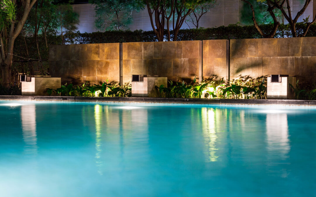 The Best Pool Lighting Options for Your Backyard